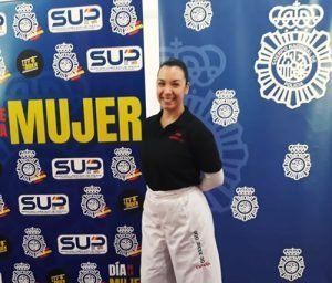 Instructora certificada en Defensa personal