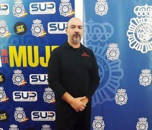Instructor cretificado por la policia